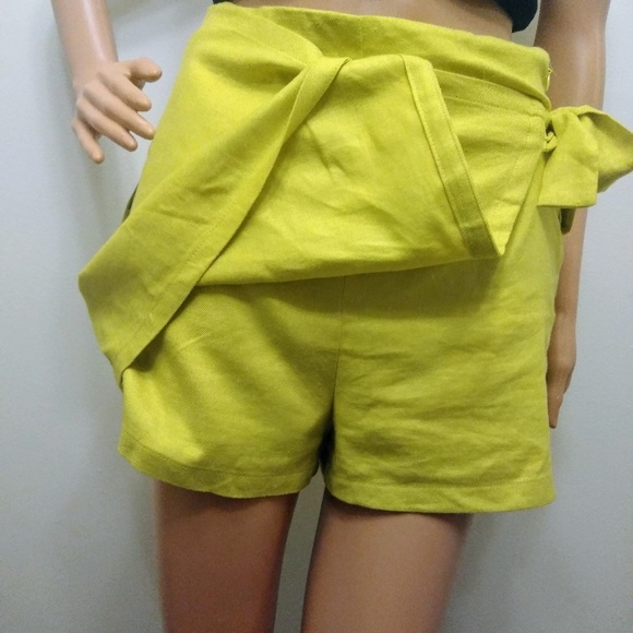 Wrap Short Skirt - Picture 3 of 4